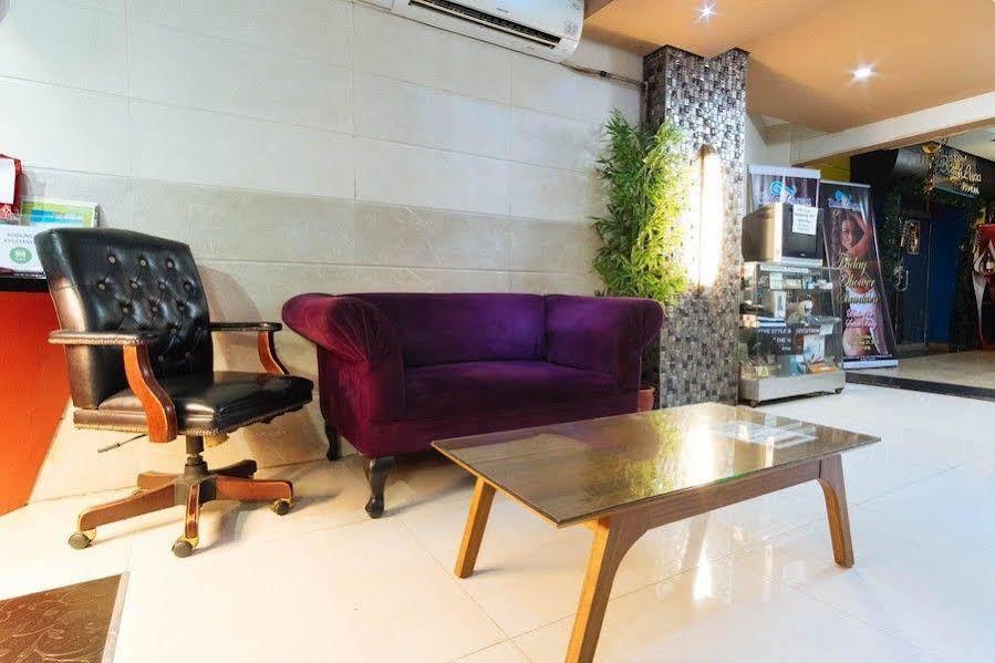Sir William'S Hotel Quezon City Extérieur photo