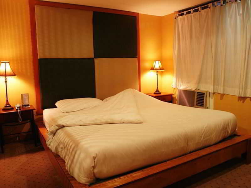 Sir William'S Hotel Quezon City Extérieur photo