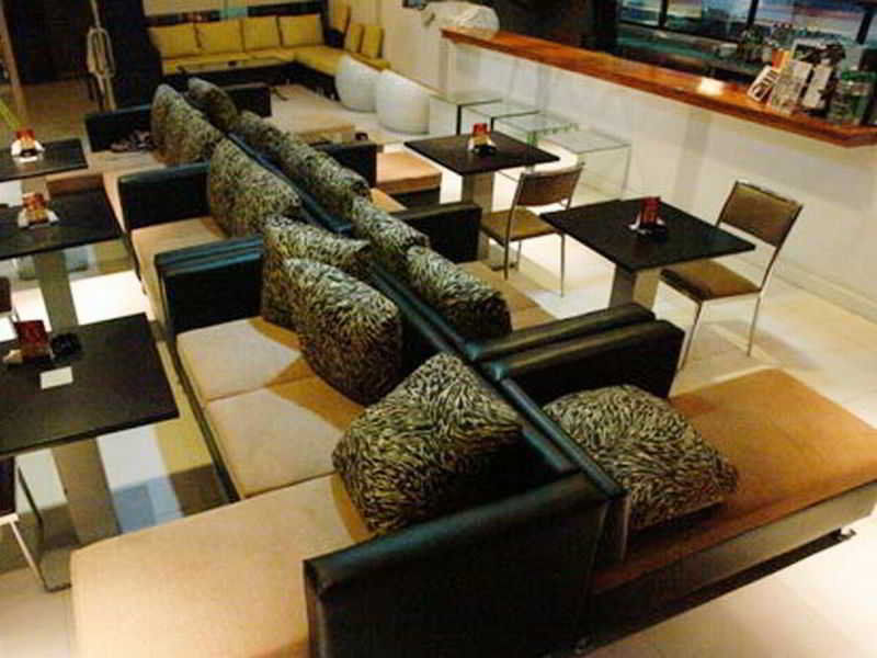 Sir William'S Hotel Quezon City Extérieur photo
