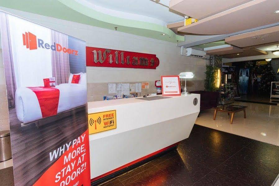 Sir William'S Hotel Quezon City Extérieur photo